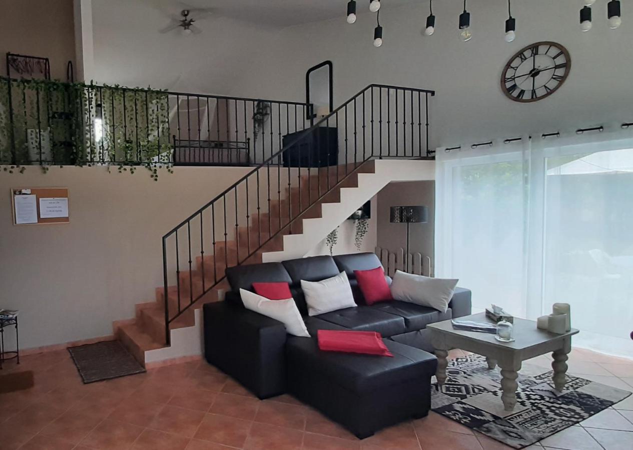 Villa A Casa Francesa à Anceriz Extérieur photo
